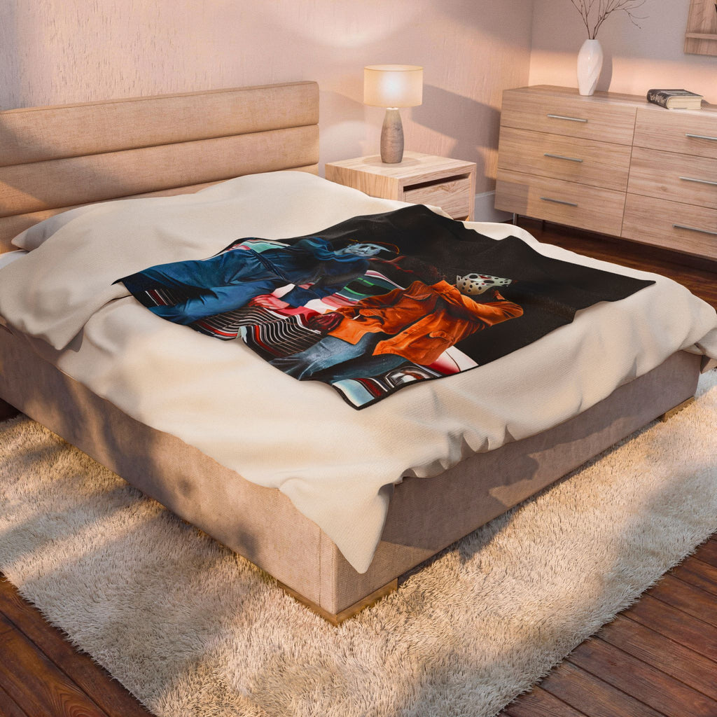 Horror Duo Velveteen Plush Blanket – Michael Myers & Jason Heart Pose Throw