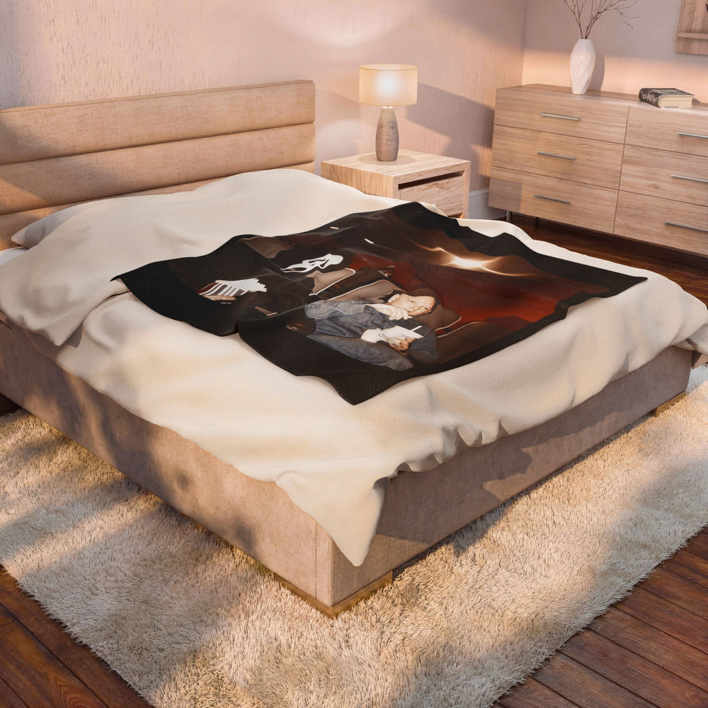 Horror Movie Night Velveteen Plush Blanket – Scream Mask Popcorn Design